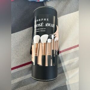 NWT-Morphe Vacay Rose' Away 6 Piece Travel Brush Set. Never Opened! Black/Gold
